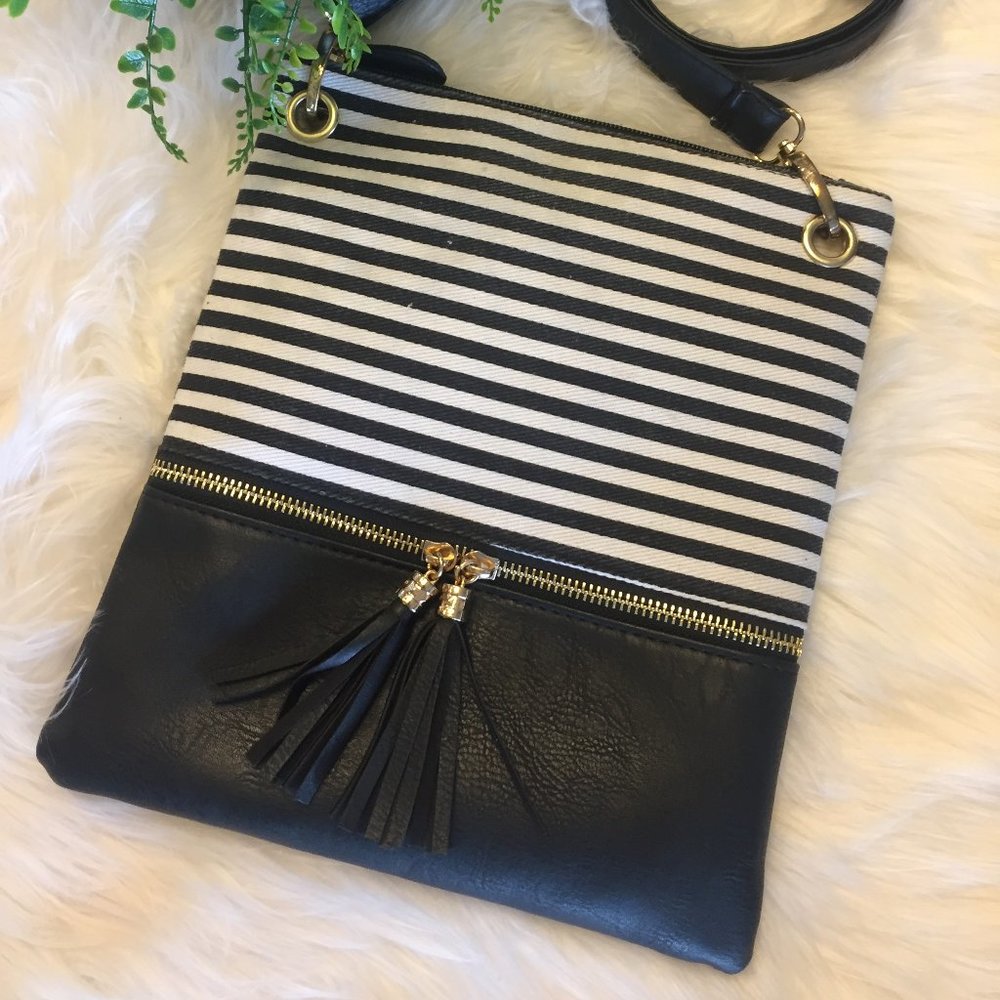 DukeTea Black and White Stripe Medium Crossbody